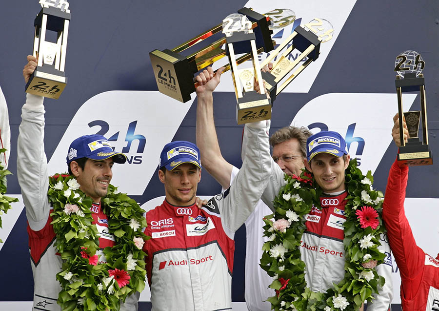 Lucas di Grassi, Loïc Duval, Ralf Jüttner, Oliver Jarvis