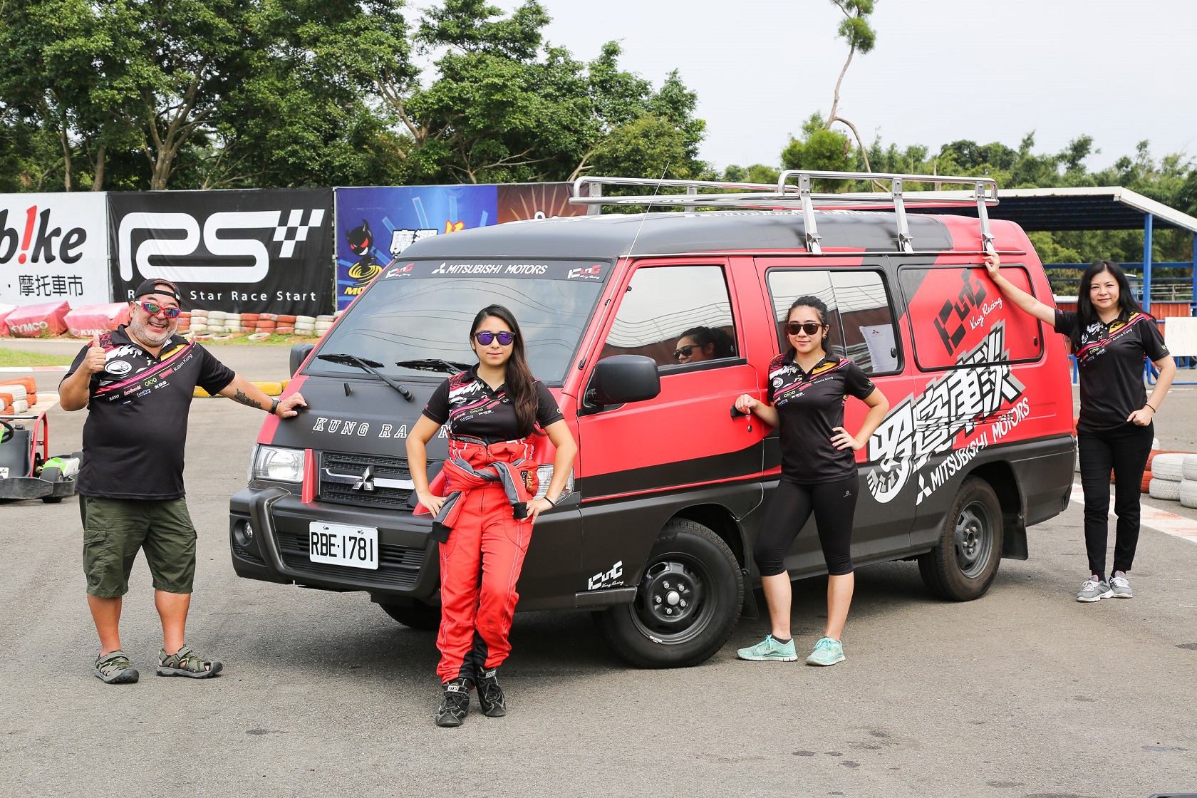 Robin與其團隊未來將駕駛三菱得利卡投身台灣兒童卡丁車活動推廣