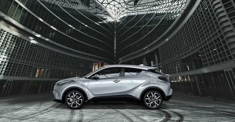 Toyota C-HR。