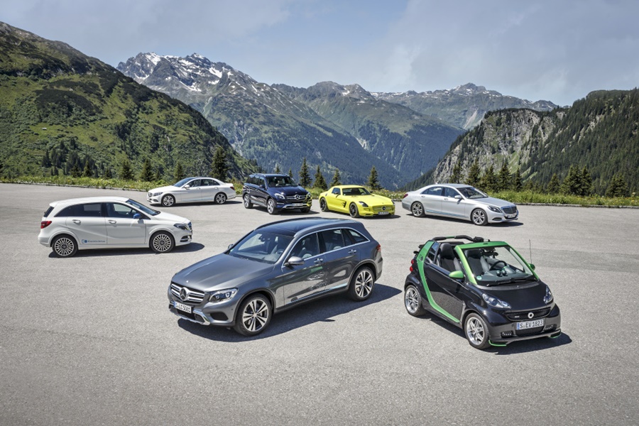 Silvretta E-Auto Rallye 2015: Mercedes-Benz und smart auf e-Mission im Montafon ; Silvretta E-Auto Rallye 2015: Mercedes-Benz and smart on e-mission in Montafon;