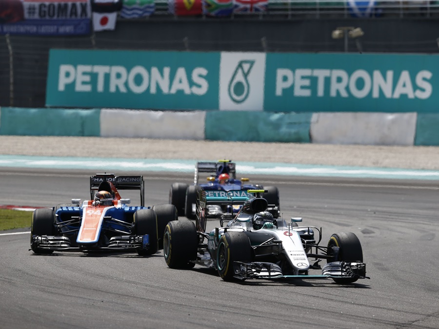 Formel 1 - MERCEDES AMG PETRONAS, Großer Preis von Malaysia 2016. Nico Rosberg ; Formula One - MERCEDES AMG PETRONAS, Singapore GP 2016. Nico Rosberg;