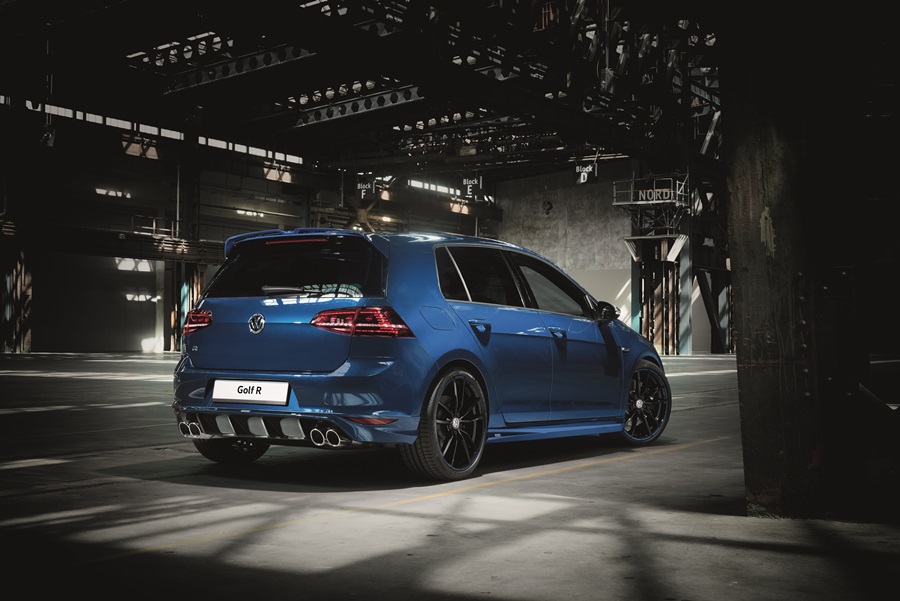 volkswagen-performance-golfs-and-oettinger-r-back