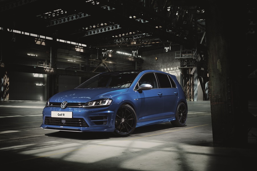 volkswagen-performance-golfs-and-oettinger-r-front