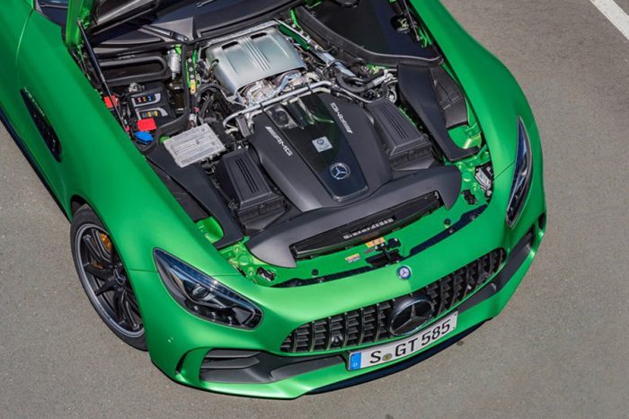 賓士超跑AMG GT-R現身