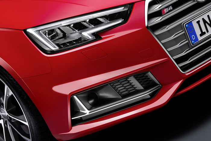 【影音】一分鐘認識 Audi S4 / S4 Avant