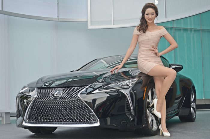 是向雙B宣戰嗎? LEXUS LC跑車搶先登台，更開體驗館對買家放閃