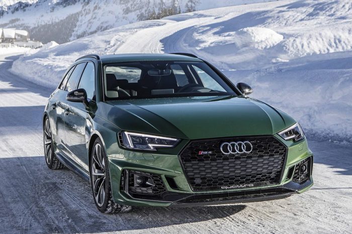 雪地加quattro簡直完美！和2018 Audi RS4 Avant來場冰雪奇緣吧！