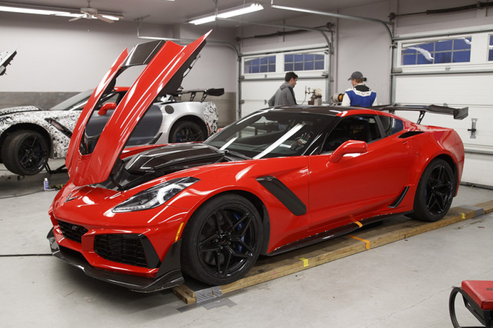 Corvette ZR1不經意就超越了Ford GT紀錄！