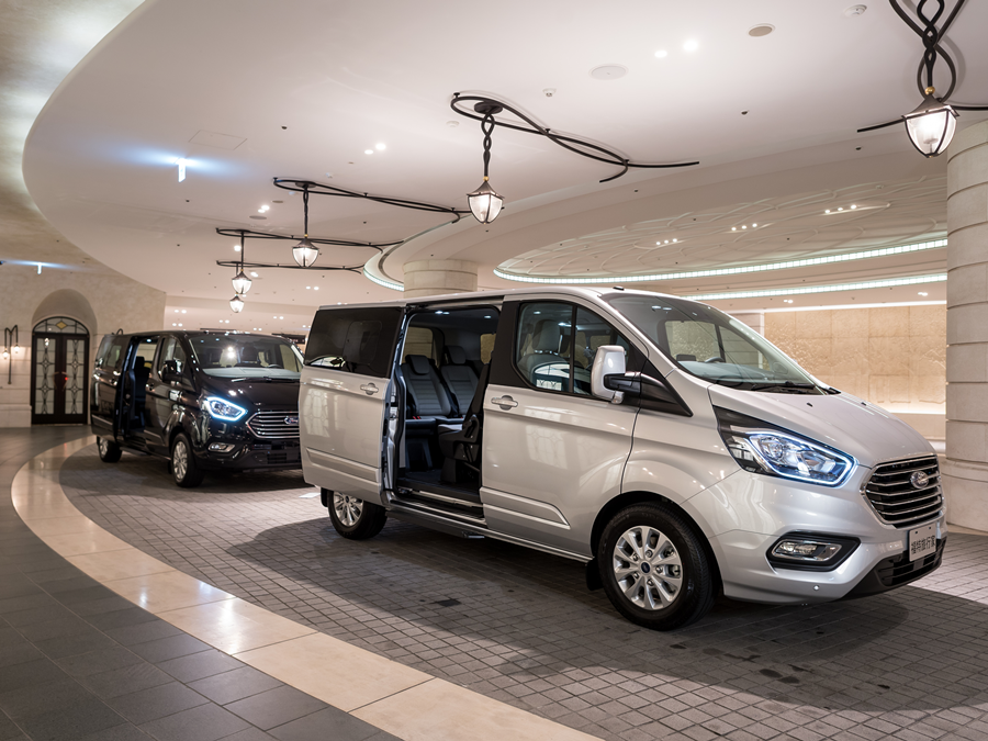 新增短軸版!New Ford Tourneo Custom 福特旅行家尊榮登場 | DigiMobee移動生活網