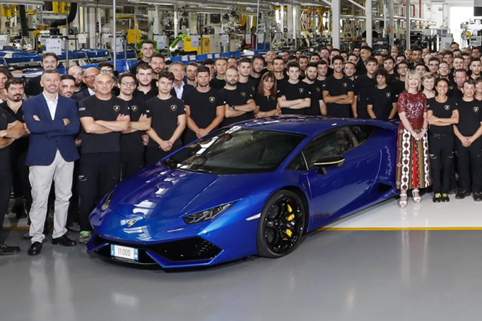 Lamborghini慶祝第11000輛Huracan第8000輛Aventador出廠