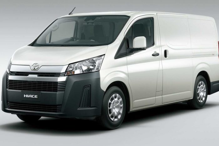 最多能載17人！Toyota發表大改款的第6代Hiace