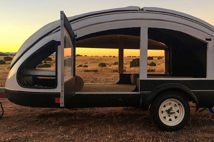 真的假的？這輛Teardrop拖車竟是由羽毛製成？