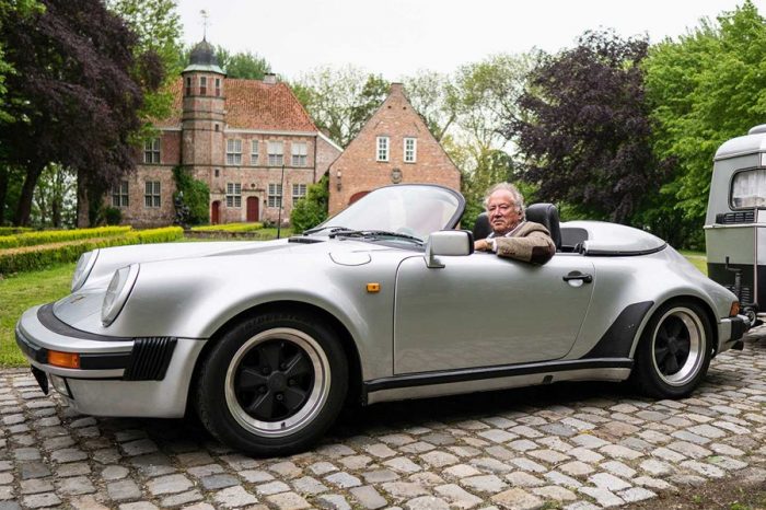 德國老翁直接駕著稀有的Porsche 911 Speedster拖著露營車出遊！