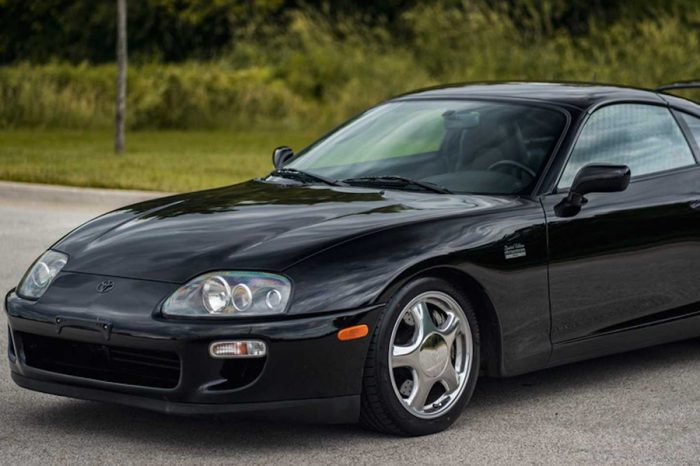 原裝的Toyota Supra MK4能讓你把A90 Supra忘的一乾二淨