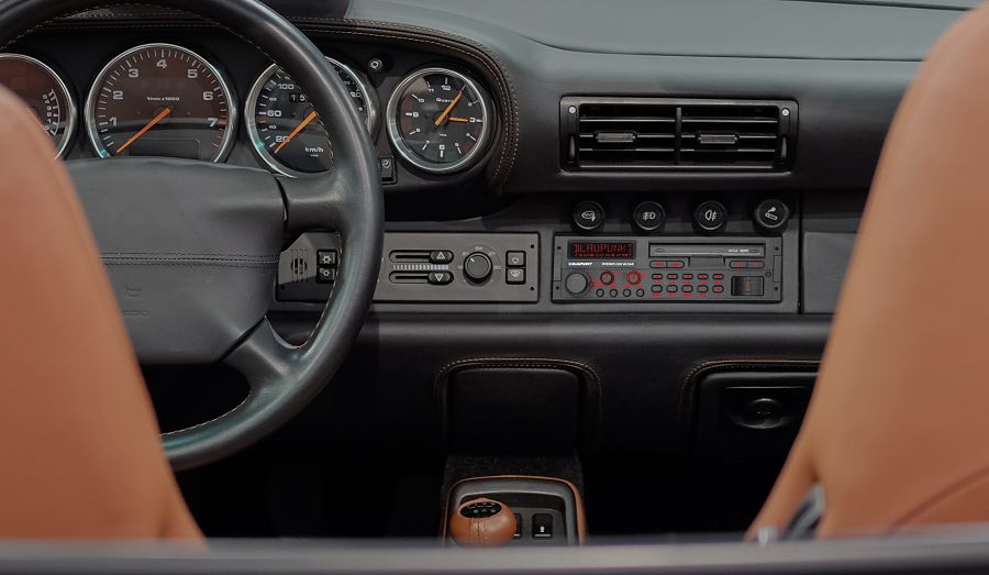 苦尋不著適合80年代經典車款的音響 看看blaupunkt新推出的復古產品吧 Digimobee移動生活網