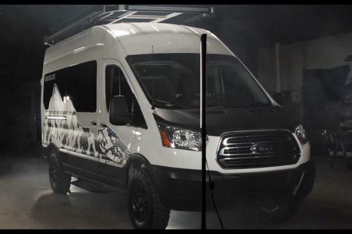 VanDOit以2020 Ford Transit AWD推出模組化露營車屋