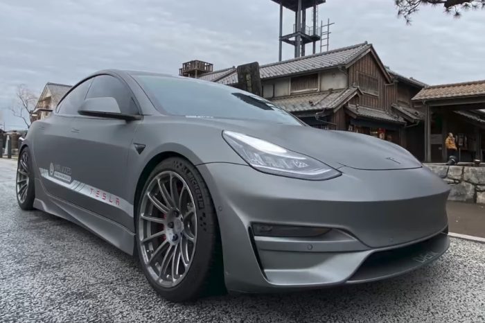 影/重度改裝Tesla Model 3快追到McLaren F1了！