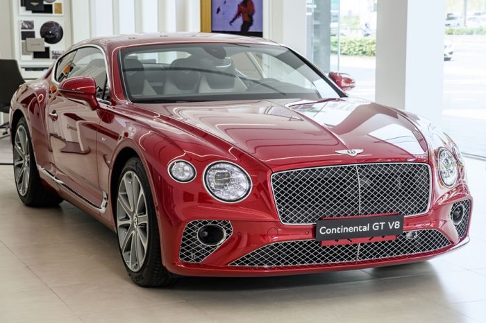 BENTLEY CONTINENTAL GT V8/V8 CONVERTIBLE 正式抵台