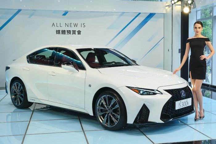 《改款LEXUS IS產品介紹》片長慎入！