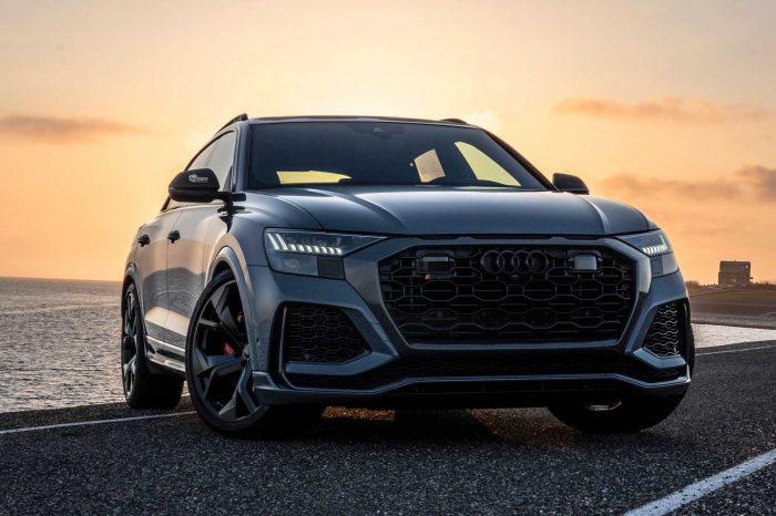 氣勢和動力都不輸超級跑車的 Audi RS Q8 是什麼樣子呢