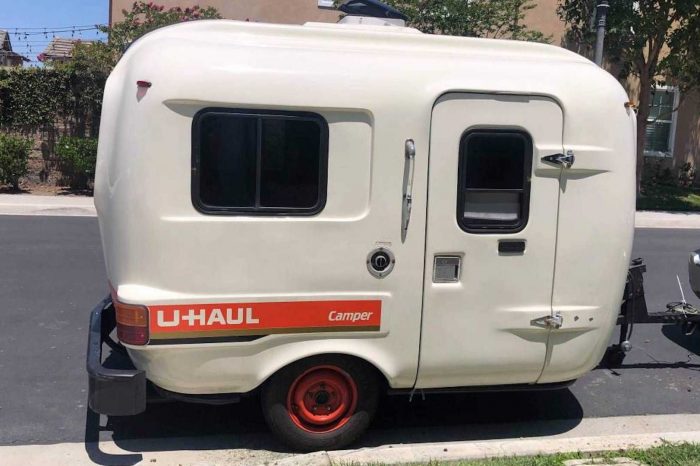 美國搬運公司 U-Haul 以前竟然也有推出過露營拖車