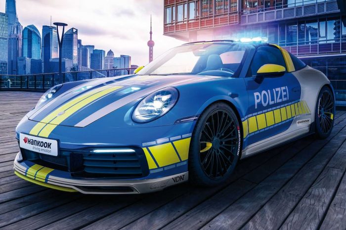 Techart 準備了警察彩繪的 Porsche 911 來宣導市場選用安全的改裝品