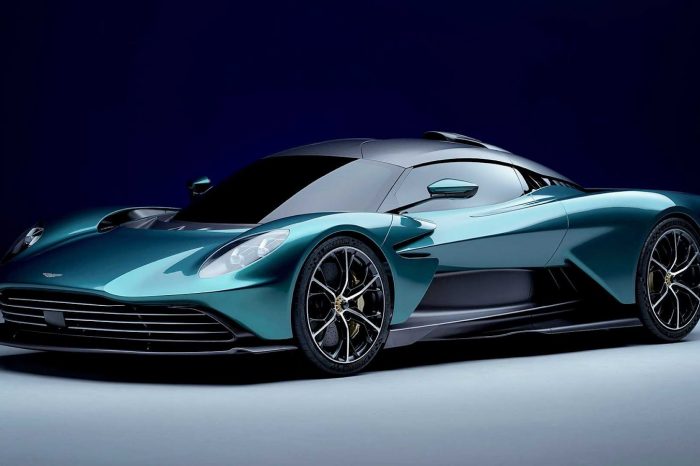 最大馬力 699 KW！Aston Martin 新超跑 Valhalla 將於 2024 登場！