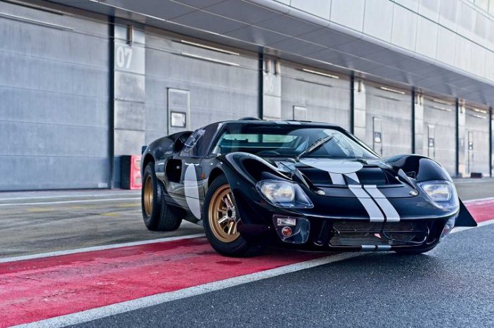 Everrati 發表換裝純電動力的 Ford GT40 改裝作品