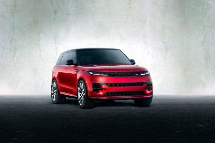 陸上旗艦王者 THE NEW RANGE ROVER SPORT 正式預售477 萬元起