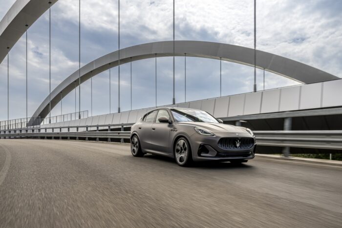 Maserati 攜手星宇航空開啟奢華移動新篇章 新銳海神Grecale擔綱旅途接送座駕