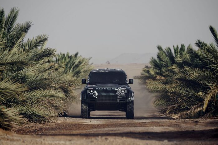 首輛競賽規格 DEFENDER DAKAR D7X-R 完成撒哈拉沙漠嚴苛測試