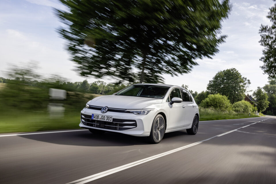 The Golf 全車系同享購車優惠 限時歡慶價 114.8 萬元起