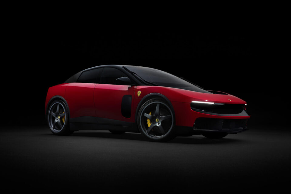 破千匹馬力 Ferrari Luce開啟躍馬品牌純電世代的全新篇章