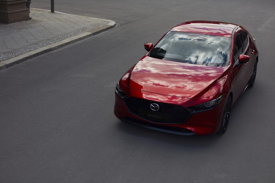 MAZDA新世代旗艦安全科技跨級導入 2027 年式 MAZDA3 駕乘體驗再深化