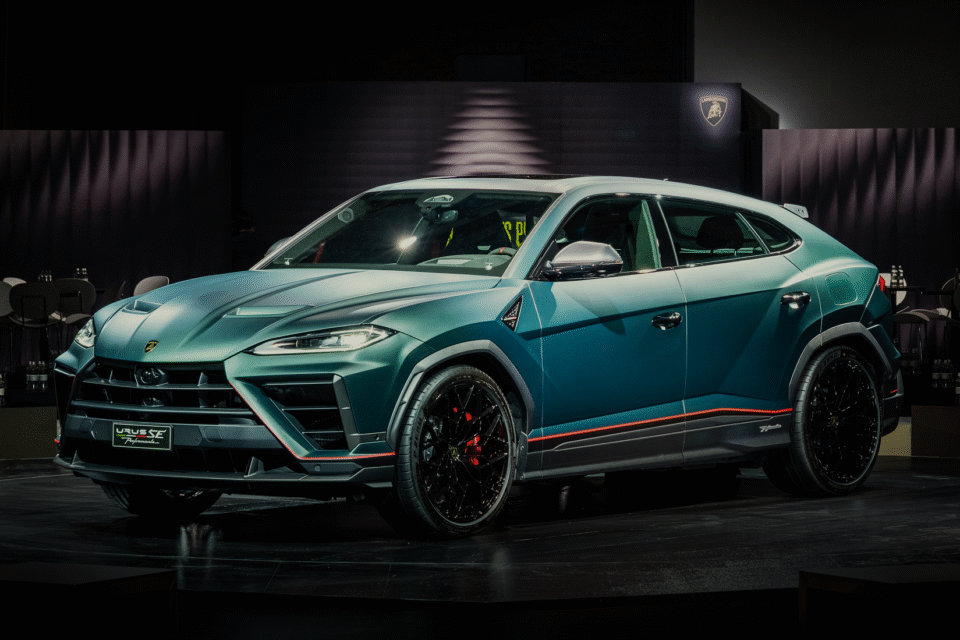 Urus 家族極致進化之作 形塑純粹駕馭性格 Lamborghini Urus SE Performante正式抵臺亮相
